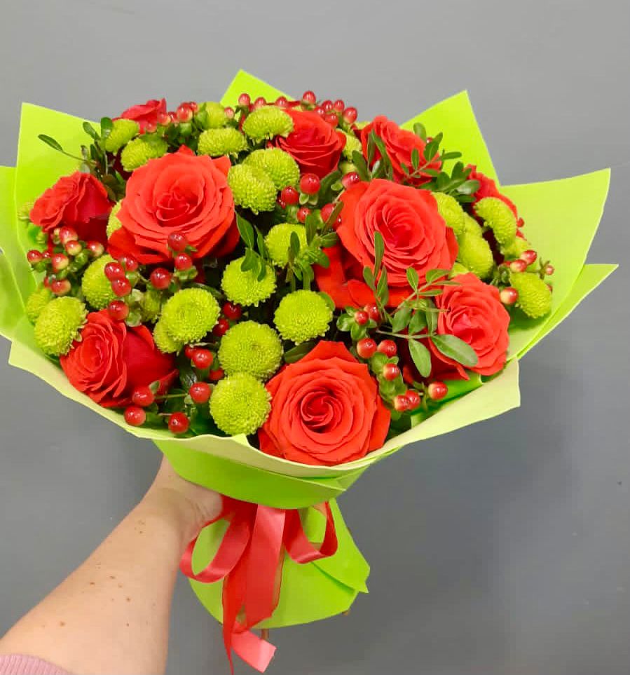 Букет цветов из: Хризантемы и Розы в Болгатищево