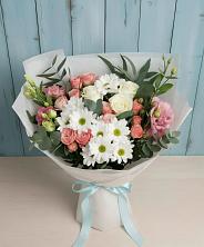 Букет цветов из:  Розы, Лизиантусы и Хризантемы в Болгатищево