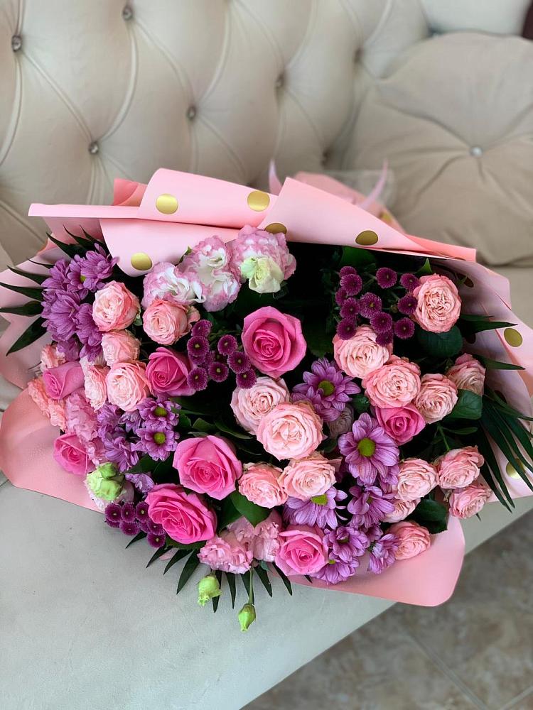 Букет цветов из: Хризантемы, Розы и Лизиантусы в Болгатищево