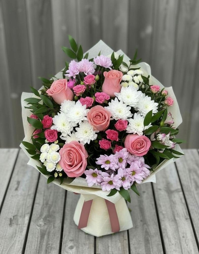 Букет цветов из: Альстромерии, Гвоздики, Розы и Хризантемы в Болгатищево