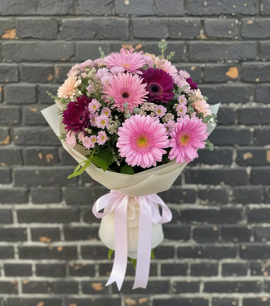 Букет цветов из: Герберы и Хризантемы в Болгатищево