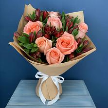 Букет цветов из:  Розы и Альстромерии в Болгатищево