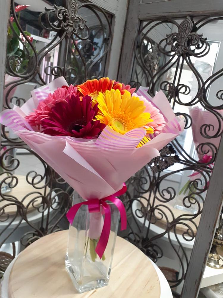 Букет цветов из: Герберы в Болгатищево