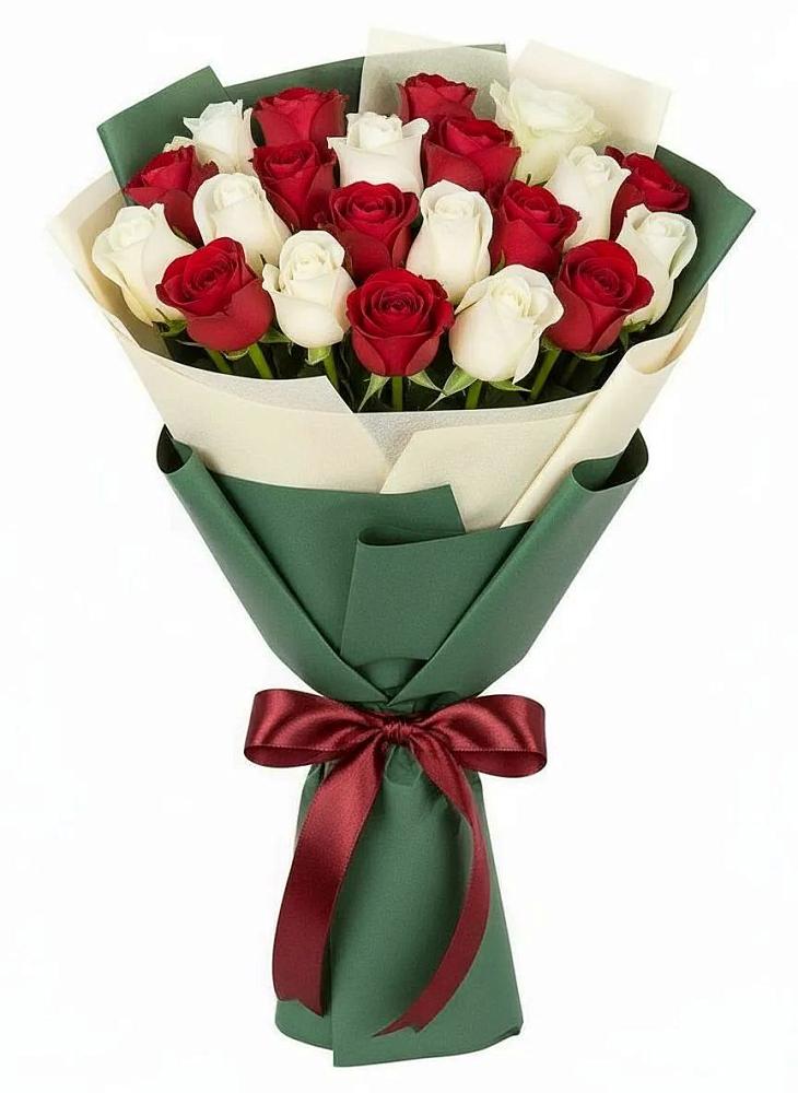Букет Микс из красных и белых роз в Болгатищево