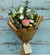 Букет цветов из:  Розы и Лизиантусы в Болгатищево